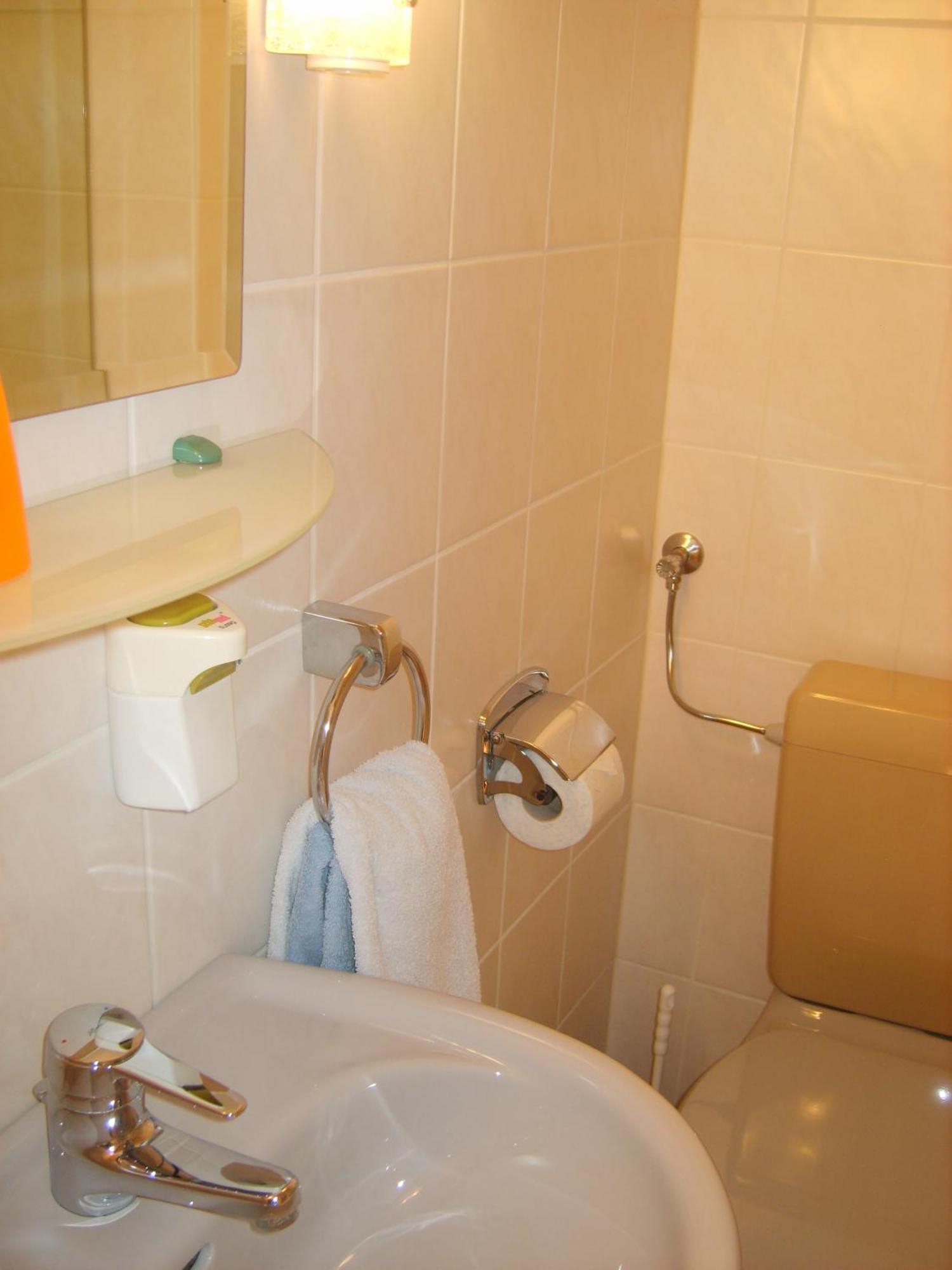 Crimmitschau Landhotel Sperlingsberg מראה חיצוני תמונה